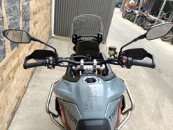 2026 TRIUMPH TIGER 900 DESERT EDITION ROAD GREY