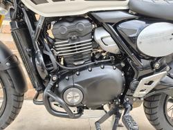 2026 TRIUMPH SCRAMBLER 400 XC DUAL PURPOSE VANILLA