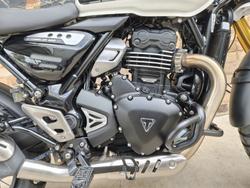 2026 TRIUMPH SCRAMBLER 400 XC DUAL PURPOSE VANILLA