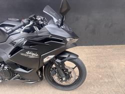 2026 Kawasaki Ninja 500 (EX500G) Ninja Black