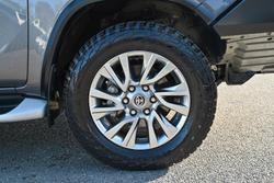 2022 Toyota Fortuner Crusade GUN156R 4X4 Dual Range Graphite