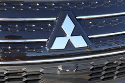 2023 Mitsubishi Outlander Exceed