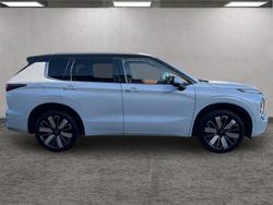 2025 Mitsubishi Outlander