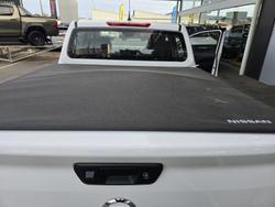 2025 Nissan Navara SL