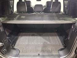 2025 Land Rover Defender 110 D350 X-Dynamic SE