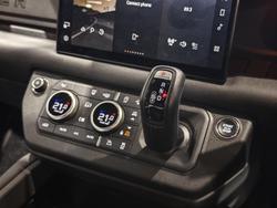 2025 Land Rover Defender 110 D350 X-Dynamic SE