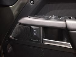 2025 Land Rover Defender 110 D350 X-Dynamic SE