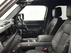 2025 Land Rover Defender 110 D350 X-Dynamic SE