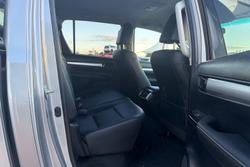 2019 Toyota Hilux SR5
