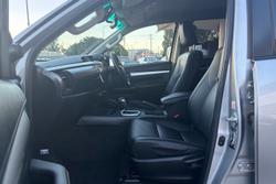 2019 Toyota Hilux SR5