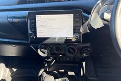 2024 Toyota Hilux SR
