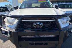 2024 Toyota Hilux SR