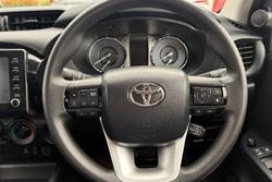 2024 Toyota Hilux SR
