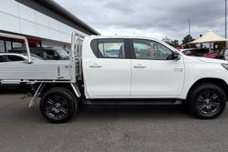 2024 Toyota Hilux SR