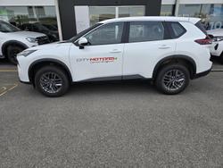 2026 Nissan X-TRAIL ST
