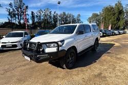 2024 Toyota Hilux SR