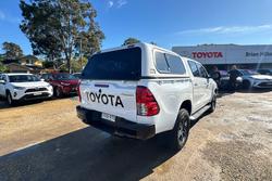 2024 Toyota Hilux SR