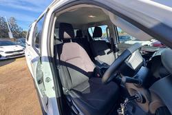2024 Toyota Hilux SR