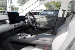 2026 MG MGS5 EV Essence 49 ZS3EM MY26 Dover White