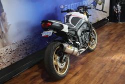 2010 Yamaha FZ8N White