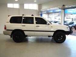 2004 Toyota Landcruiser GXL