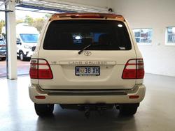 2004 Toyota Landcruiser GXL