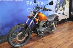 2017 Suzuki BOULEVARD S40 (LS650B) Orange