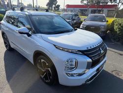 2021 Mitsubishi Outlander Exceed