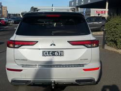 2021 Mitsubishi Outlander Exceed