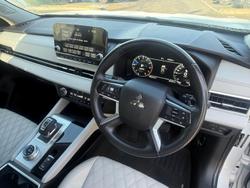 2021 Mitsubishi Outlander Exceed