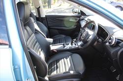 2021 MG HS PHEV Essence