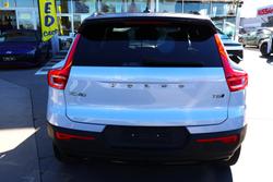 2021 Volvo XC40 T5 R-Design