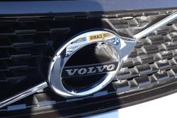 2021 Volvo XC40 T5 R-Design