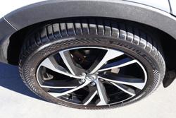 2021 Volvo XC40 T5 R-Design