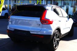2021 Volvo XC40 T5 R-Design