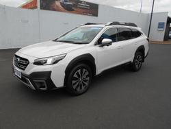 2025 Subaru Outback AWD Touring XT