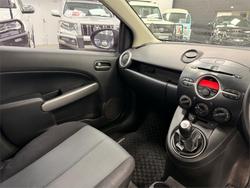 2010 Mazda 2 Neo