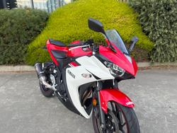 2015 Yamaha YZF-R3 Red