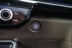 2024 Kia Carnival GT-Line HEV