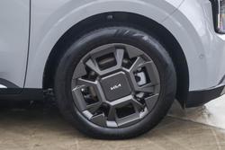 2024 Kia Carnival GT-Line HEV