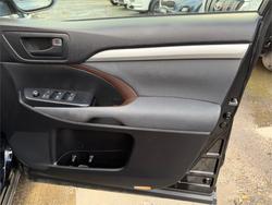 2015 TOYOTA KLUGER GX (4x4)