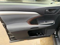 2015 TOYOTA KLUGER GX (4x4)