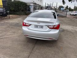2011 HYUNDAI i45 ACTIVE
