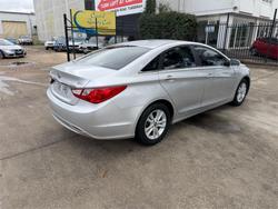2011 HYUNDAI i45 ACTIVE