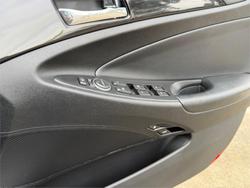 2011 HYUNDAI i45 ACTIVE