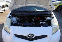 2011 Toyota Yaris YRS