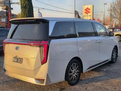 2026 GAC M8 PHEV Luxury