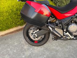 2023 DUCATI MULTISTRADA V2 S Red