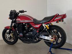 1992 Kawasaki Zephyr 1100 (ZR1100) Zephyr Red