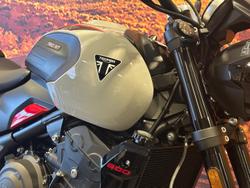 2026 Triumph Trident 800 Trident Grey